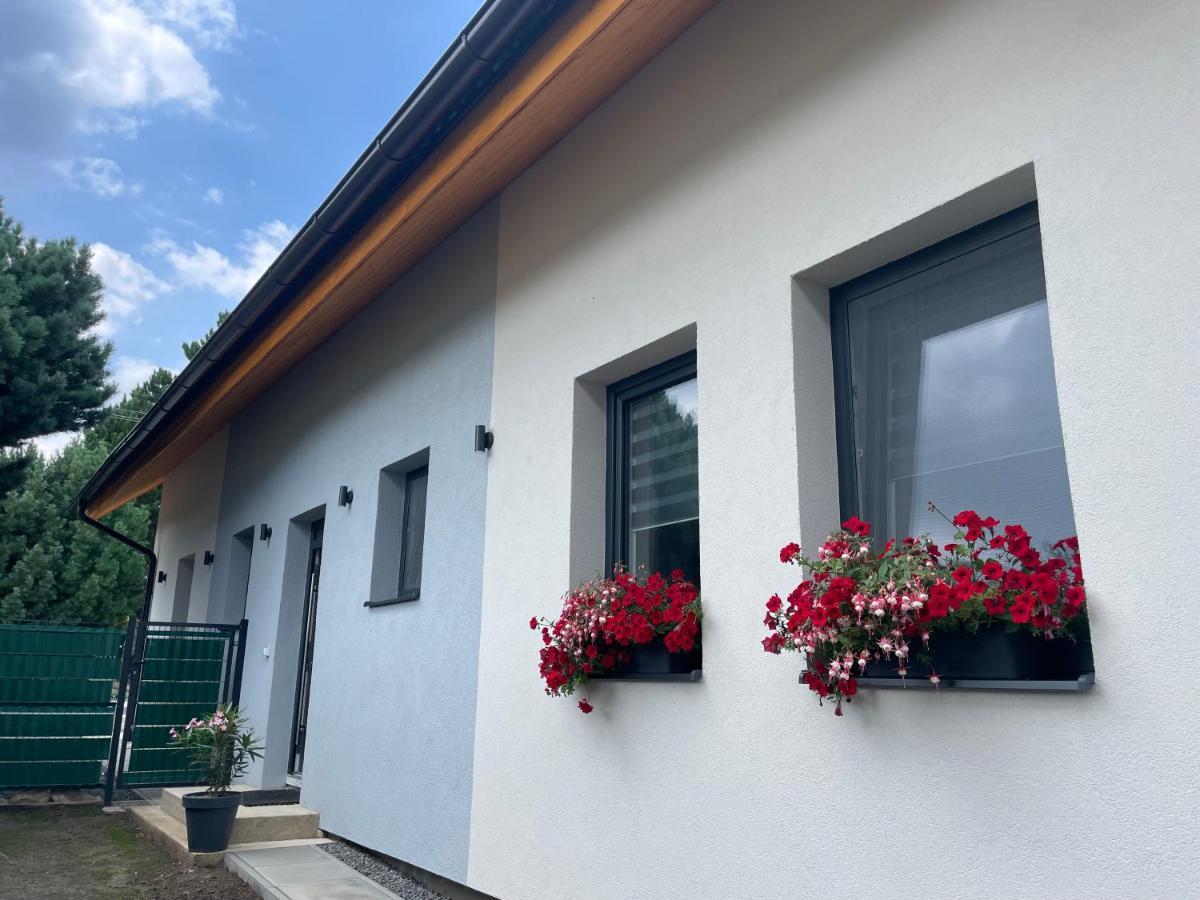 Vila Mima Nova Lesna Exterior photo